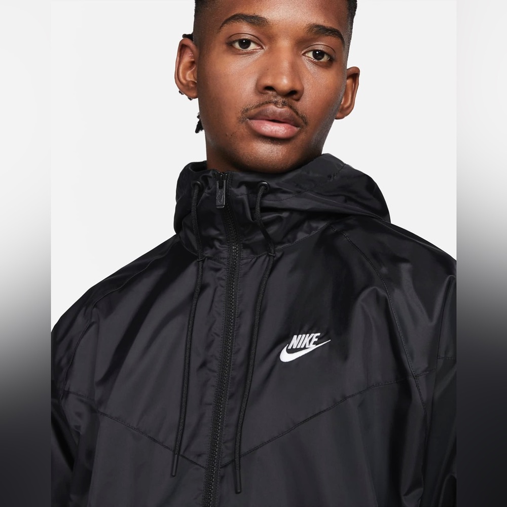 Nike Windrunner - Picture 3 of 8